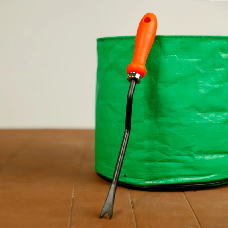 Hand Weeder